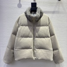 로로피아나 패딩