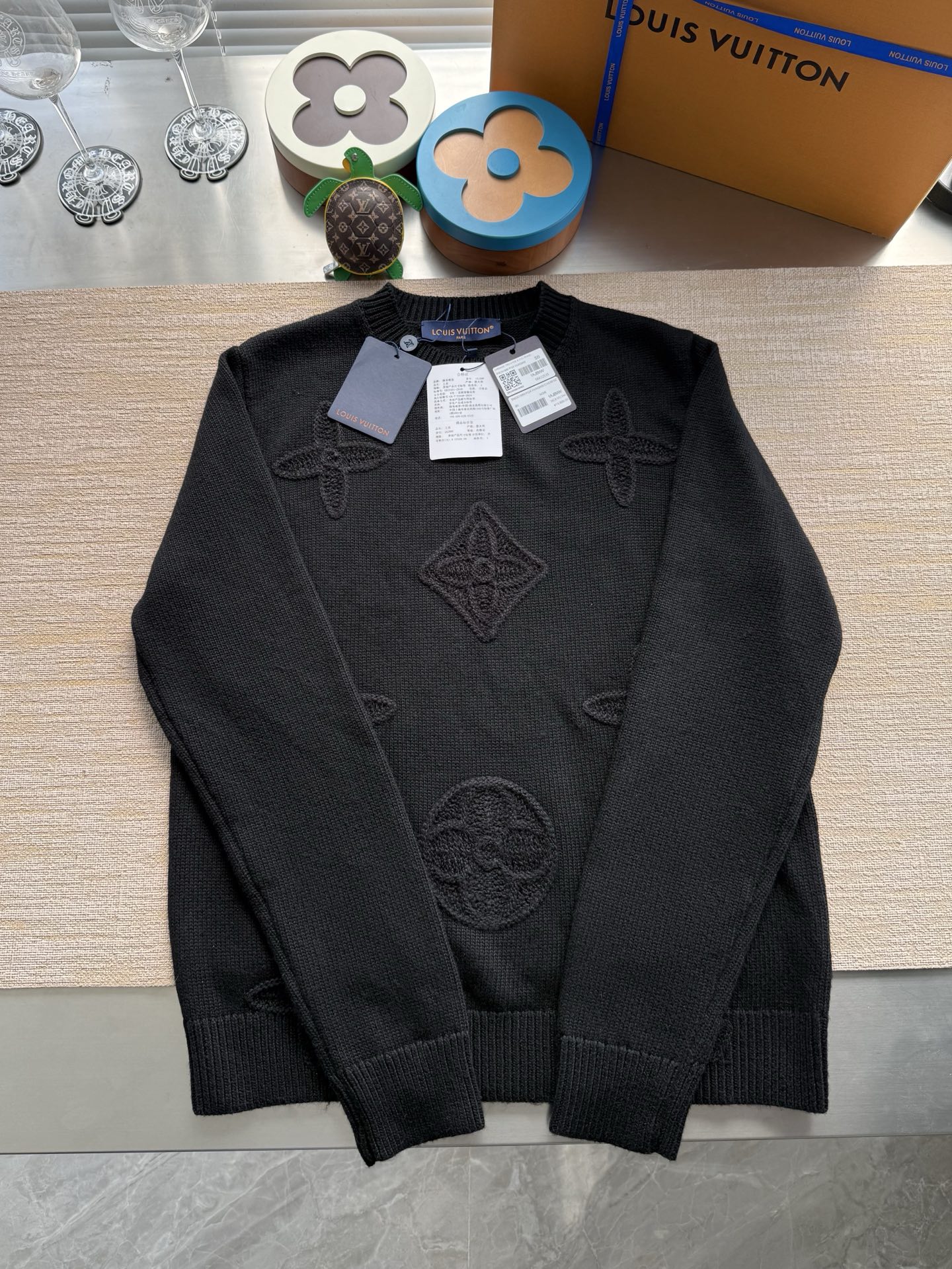 루이비통 니트
