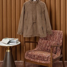 로로피아나 코트