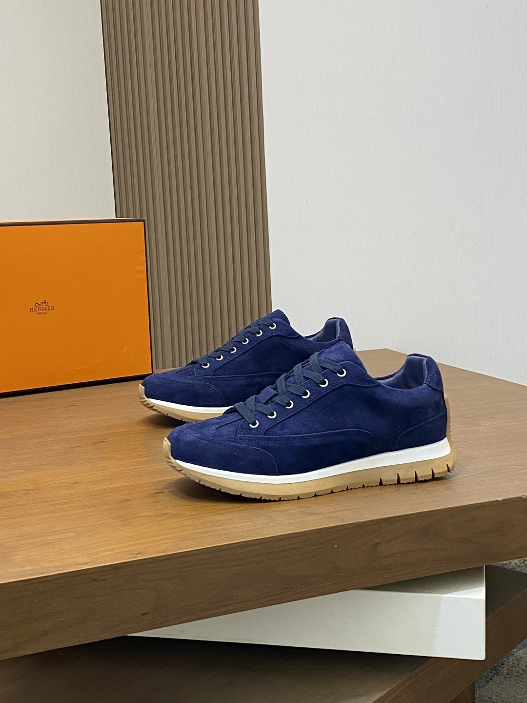 에르메스 스니커즈