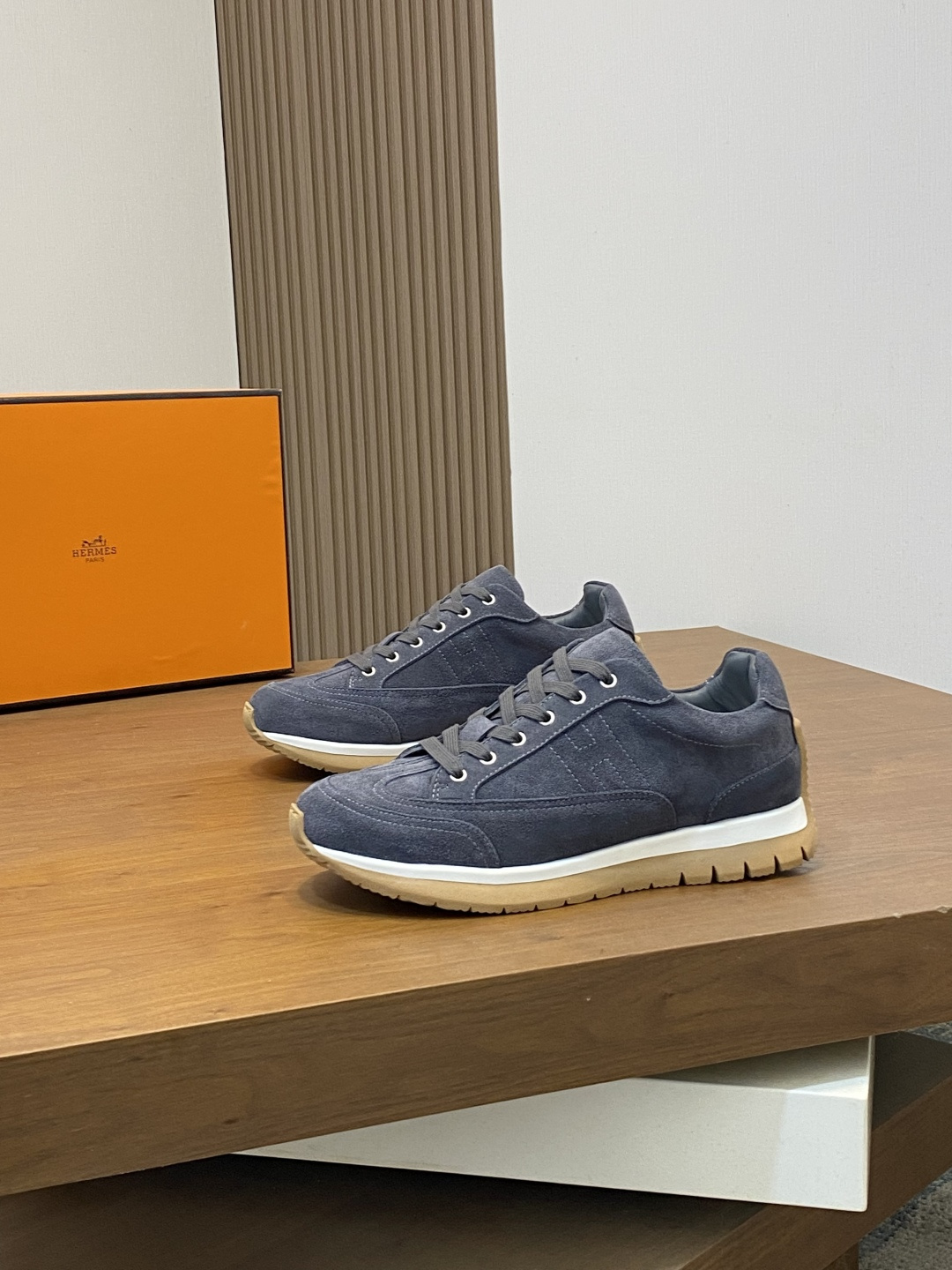 에르메스 스니커즈