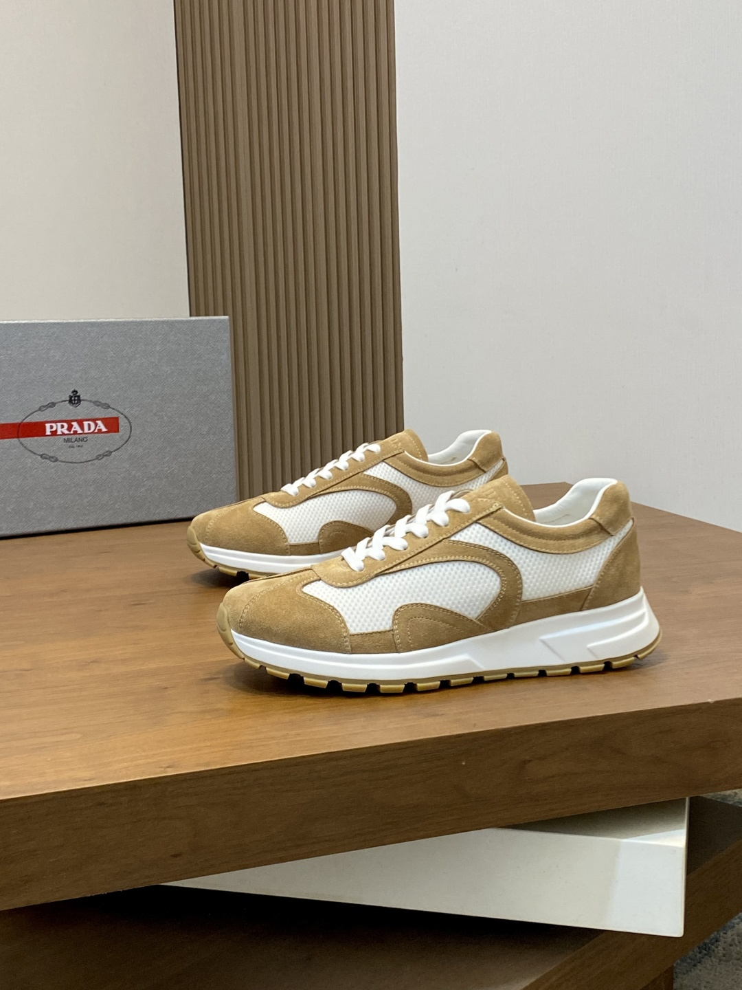 프라다 스니커즈