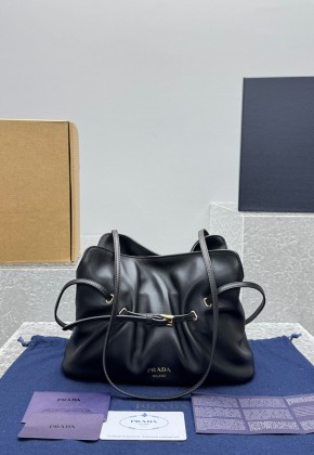 프라다 다다스몰나파가죽백
