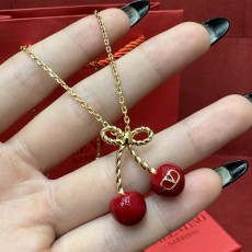 발렌티노 목걸이