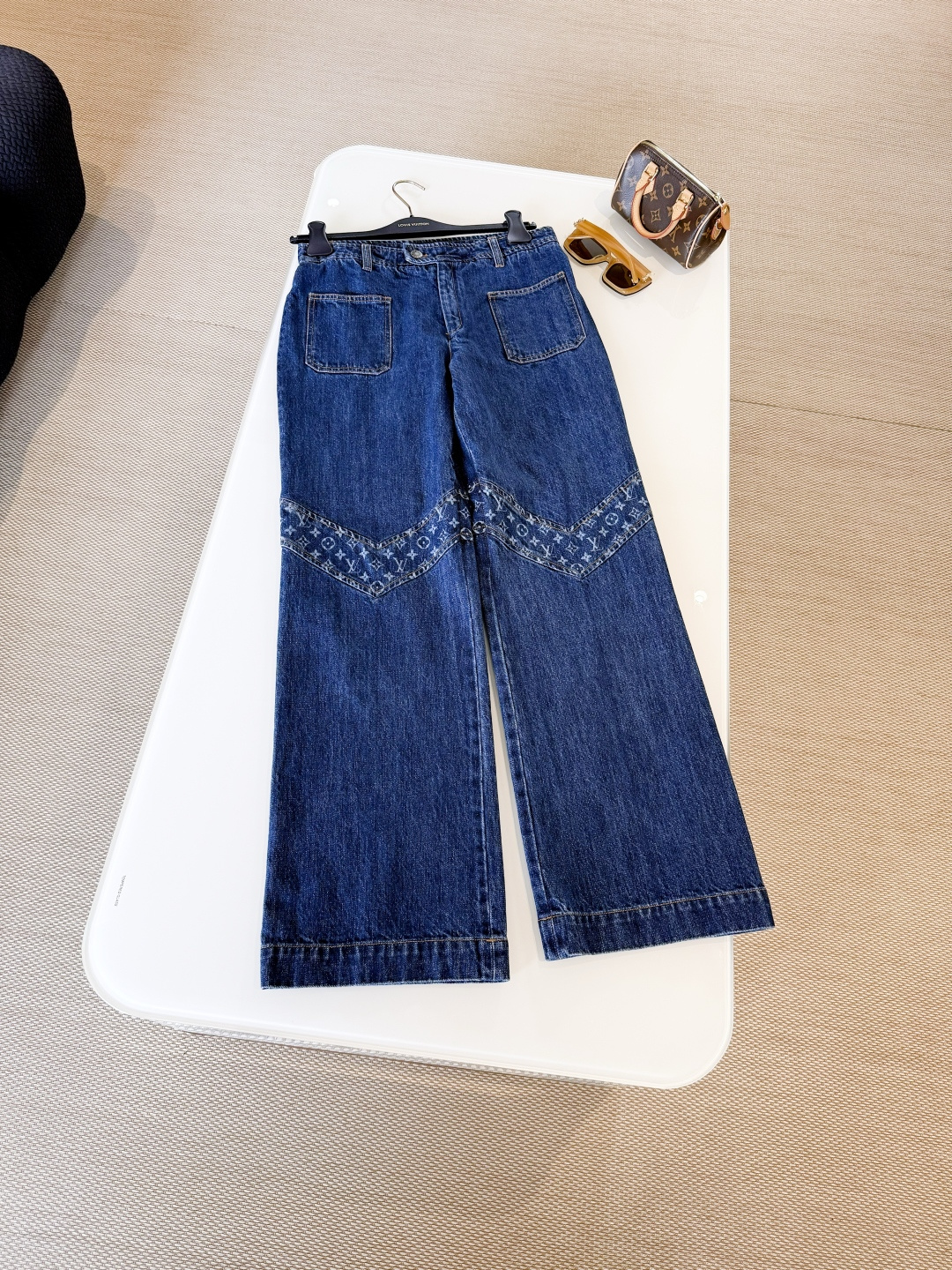 루이비통 청바지
