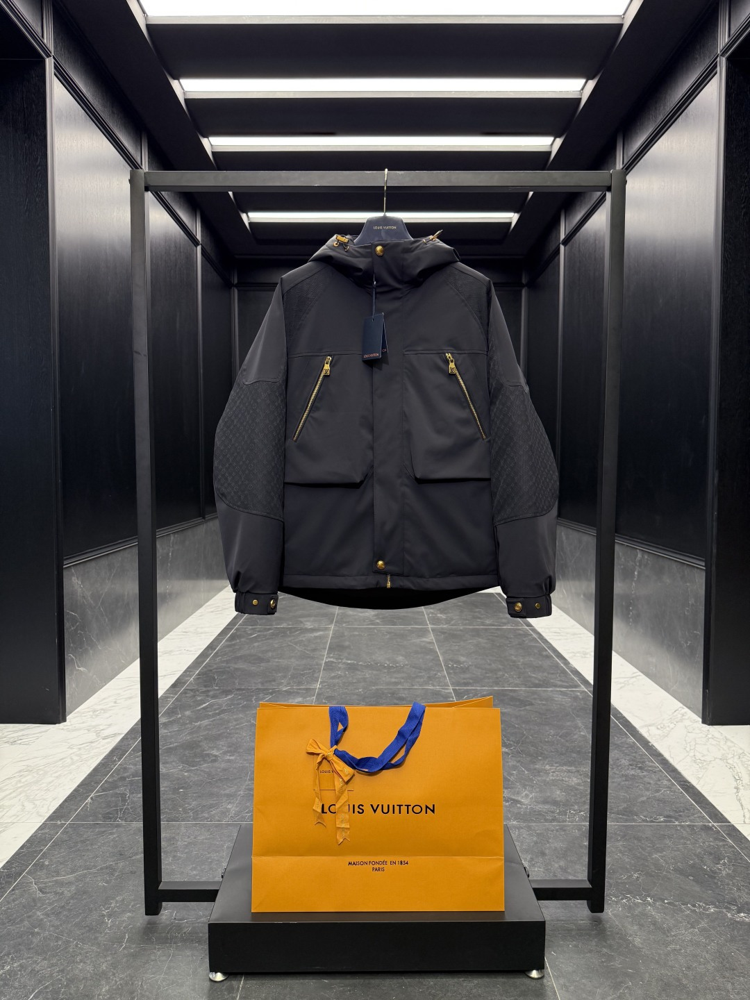 루이비통 패딩