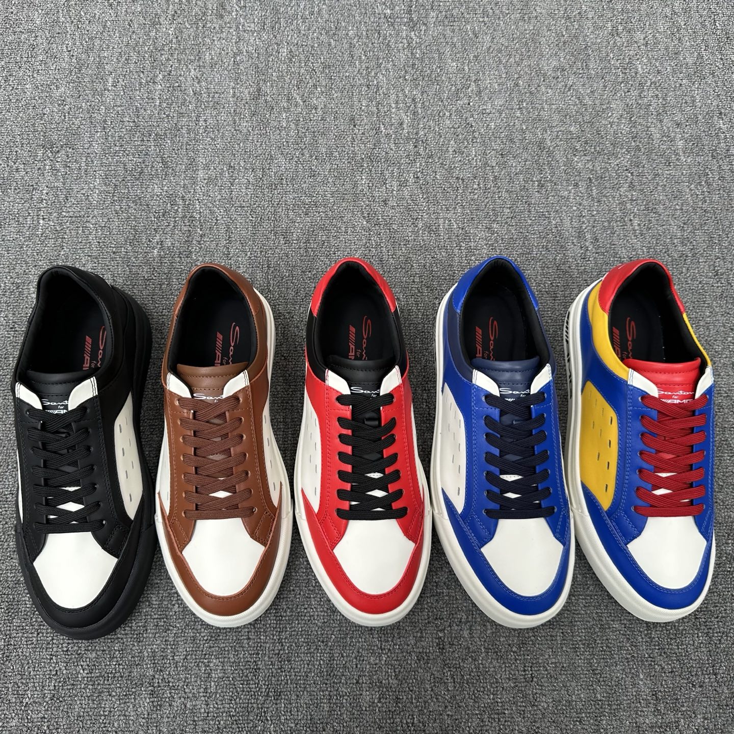 산토니 스니커즈