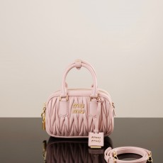 미우미우 마테라세탑핸들토트백