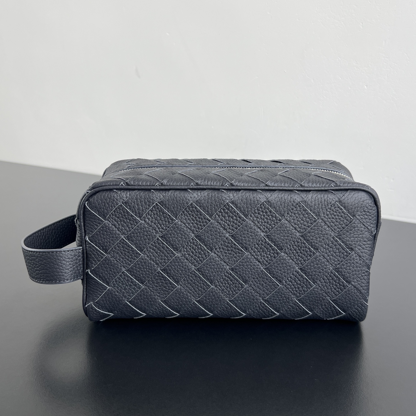 보테가베네타 트래블파우치