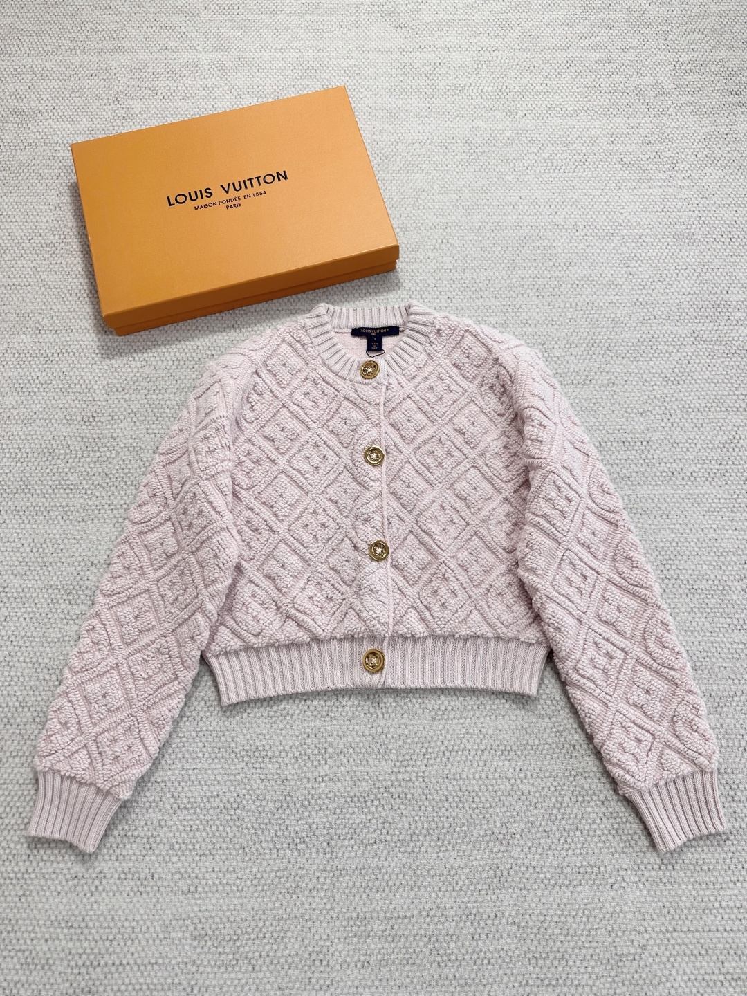루이비통 가디건