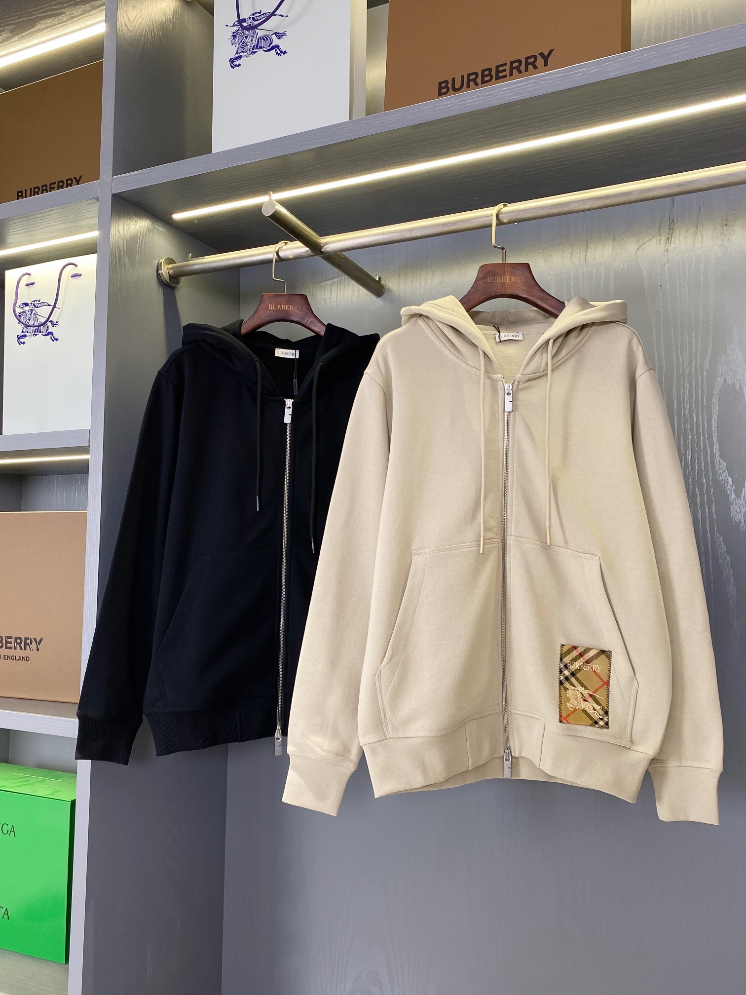 버버리 후드집업