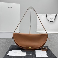 셀린느 하프문소프트트리옹프