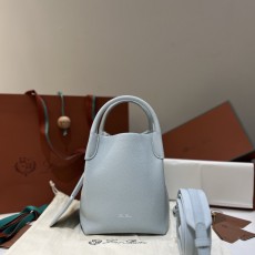 로로피아나 스몰베일백