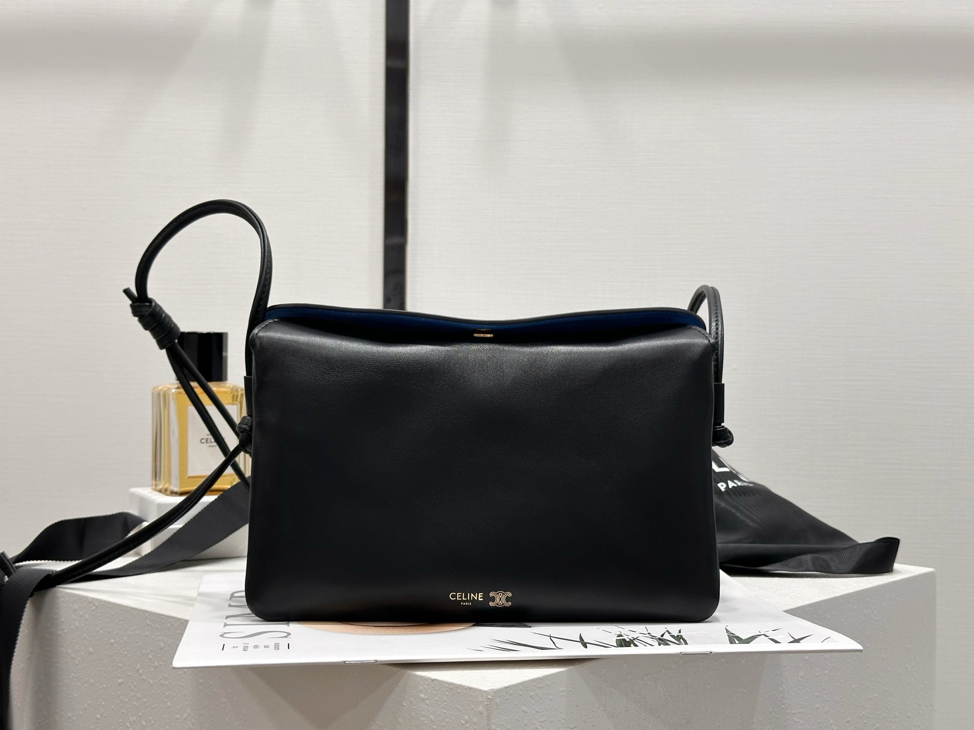 셀린느 트리오플랩백