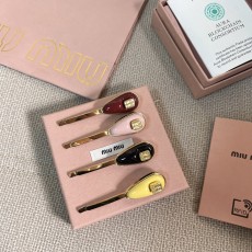 미우미우 헤어핀