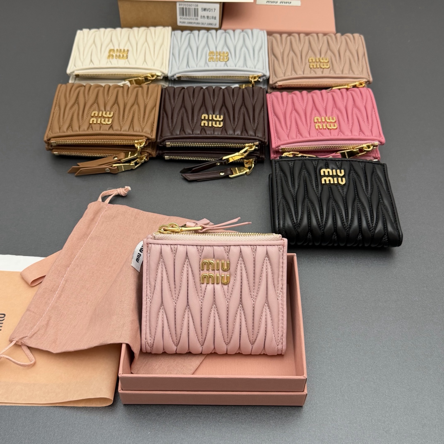 미우미우 반지갑