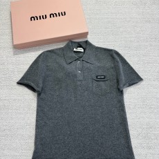 미우미우 반팔니트