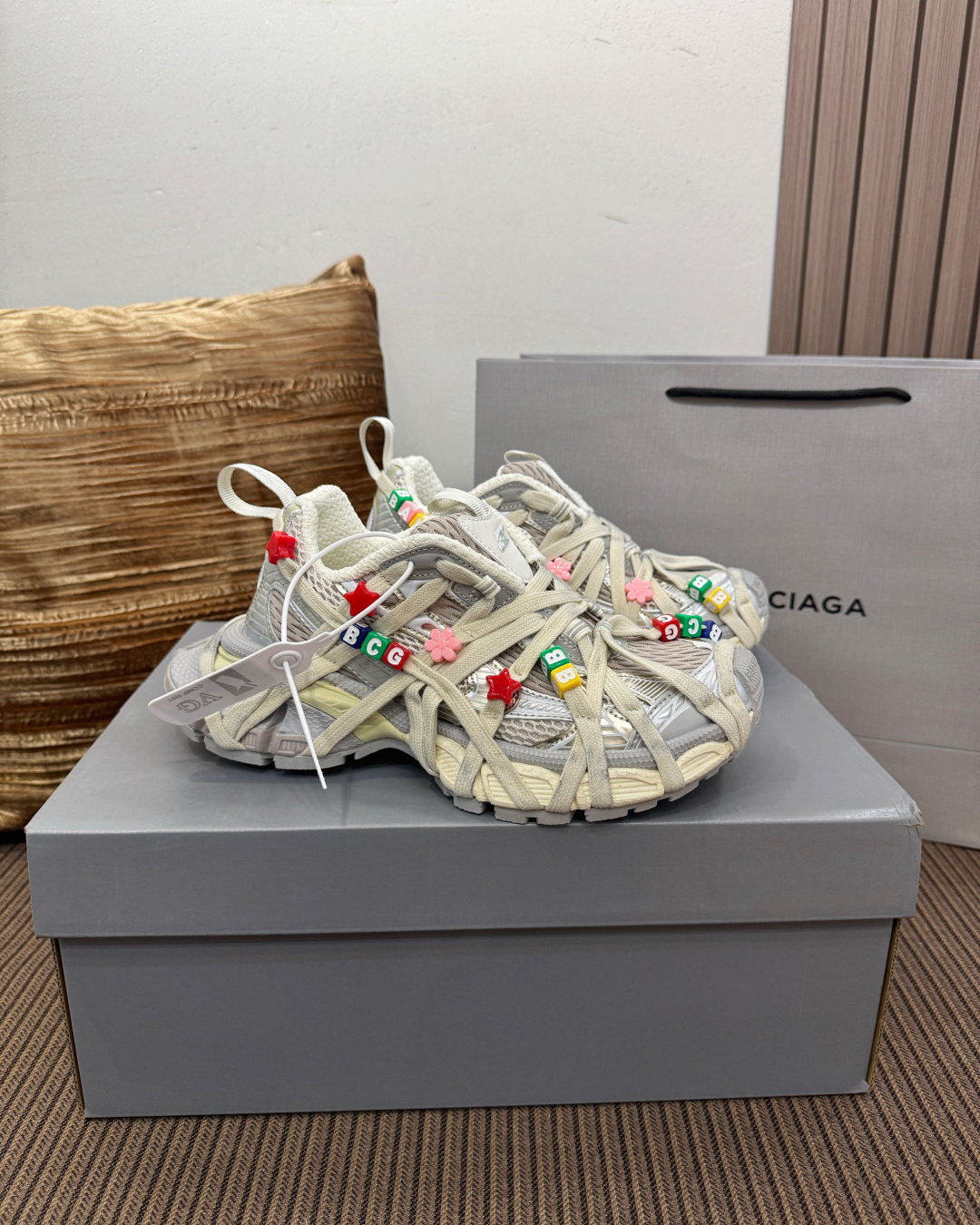 발렌시아가 스니커즈(남녀공용)