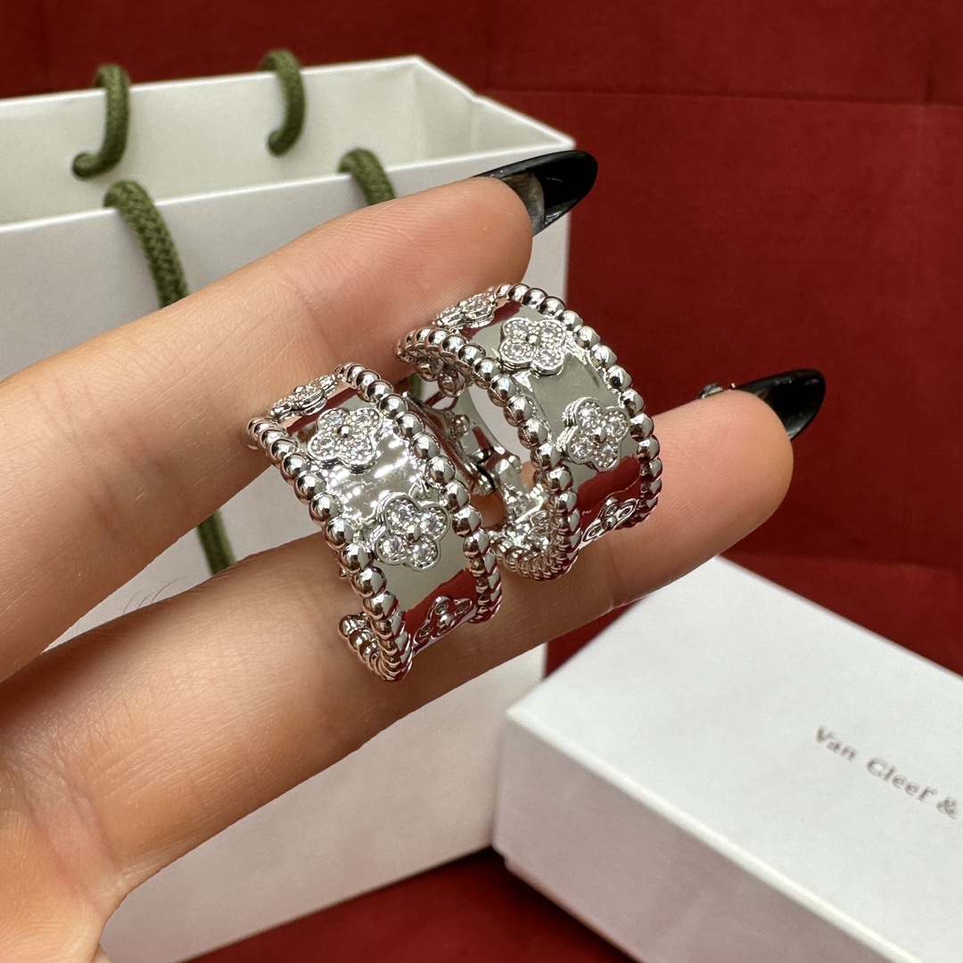 반클리프 귀걸이