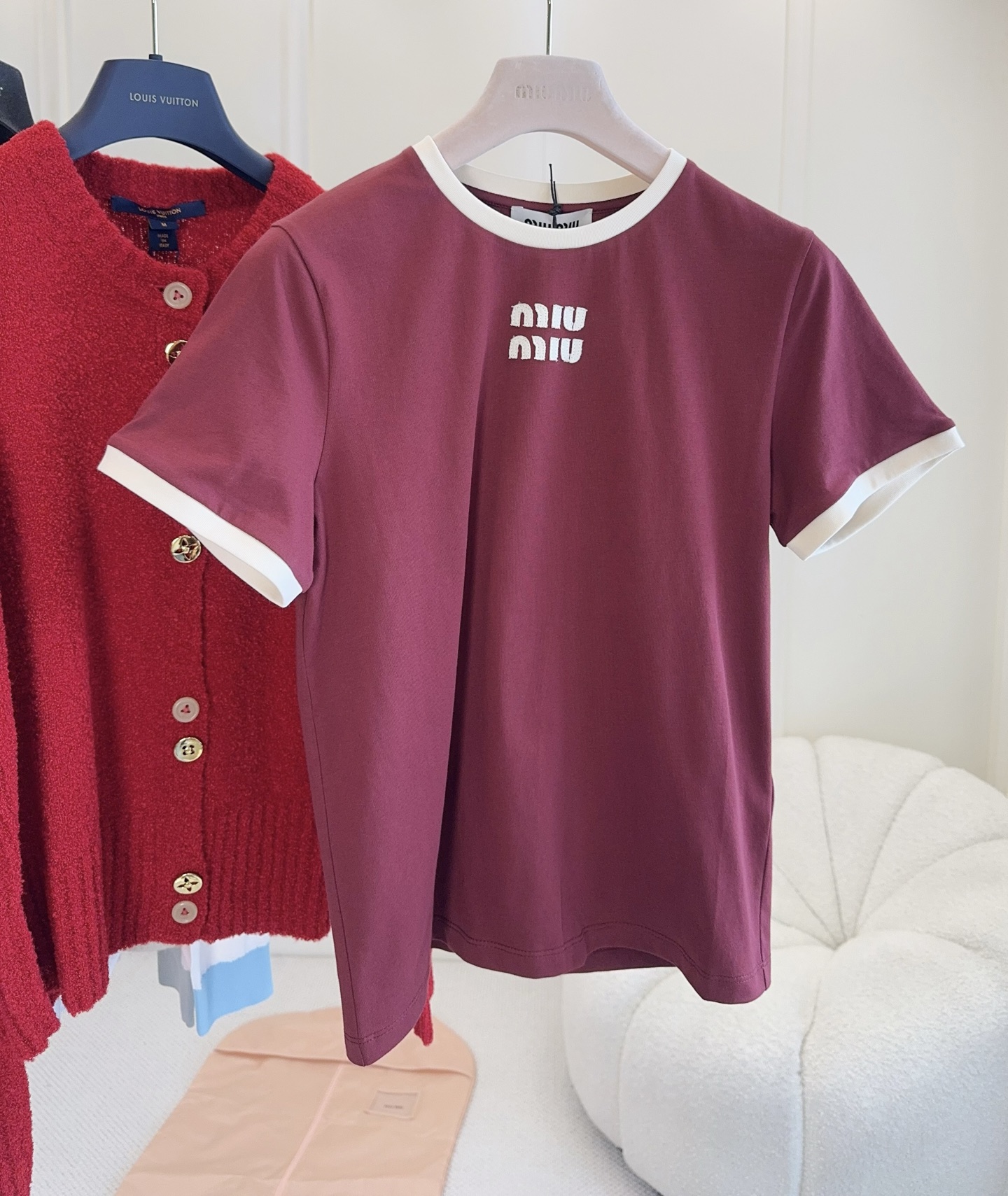 미우미우 반팔티