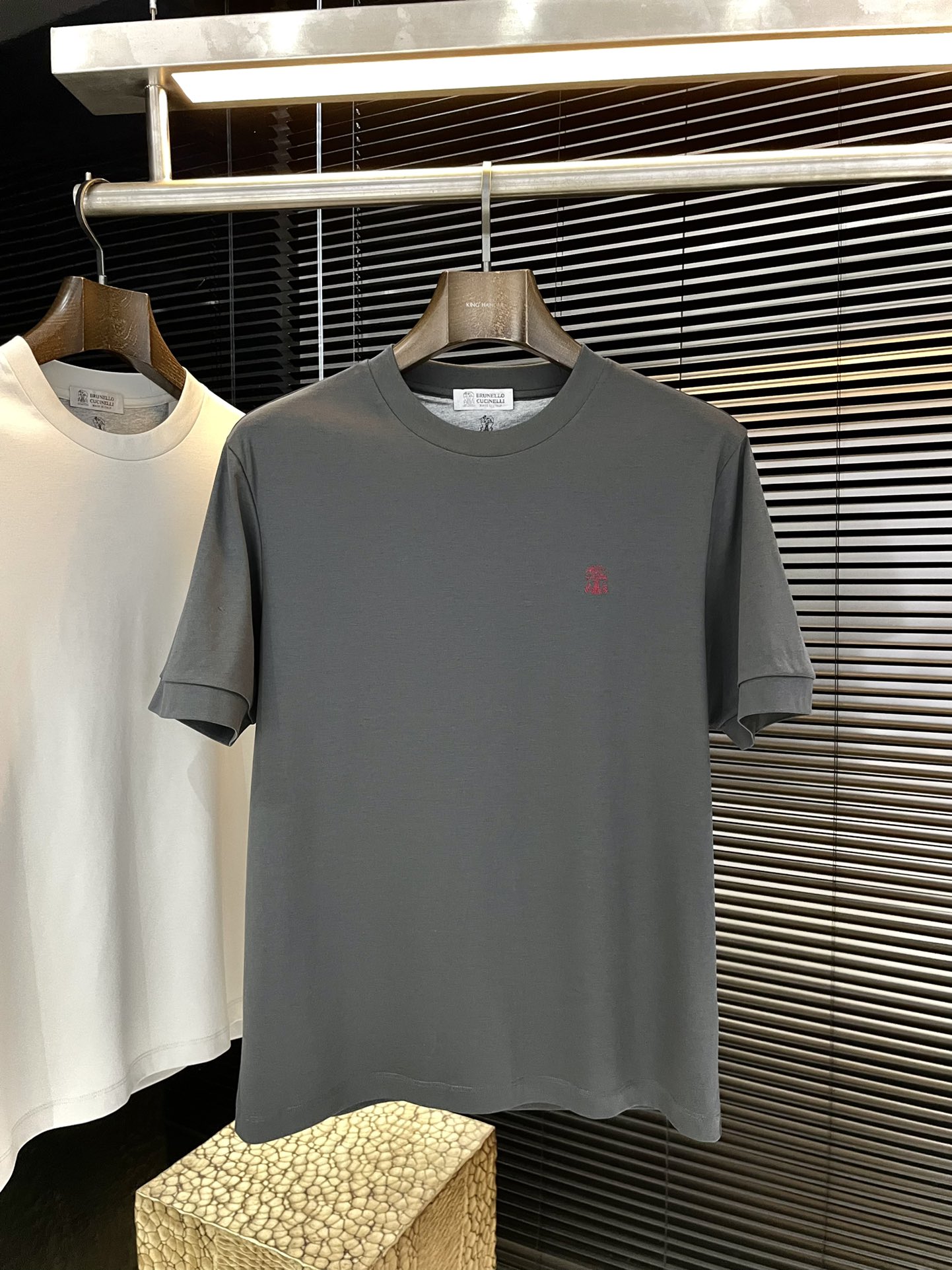 브루넬로쿠치넬리 반팔티