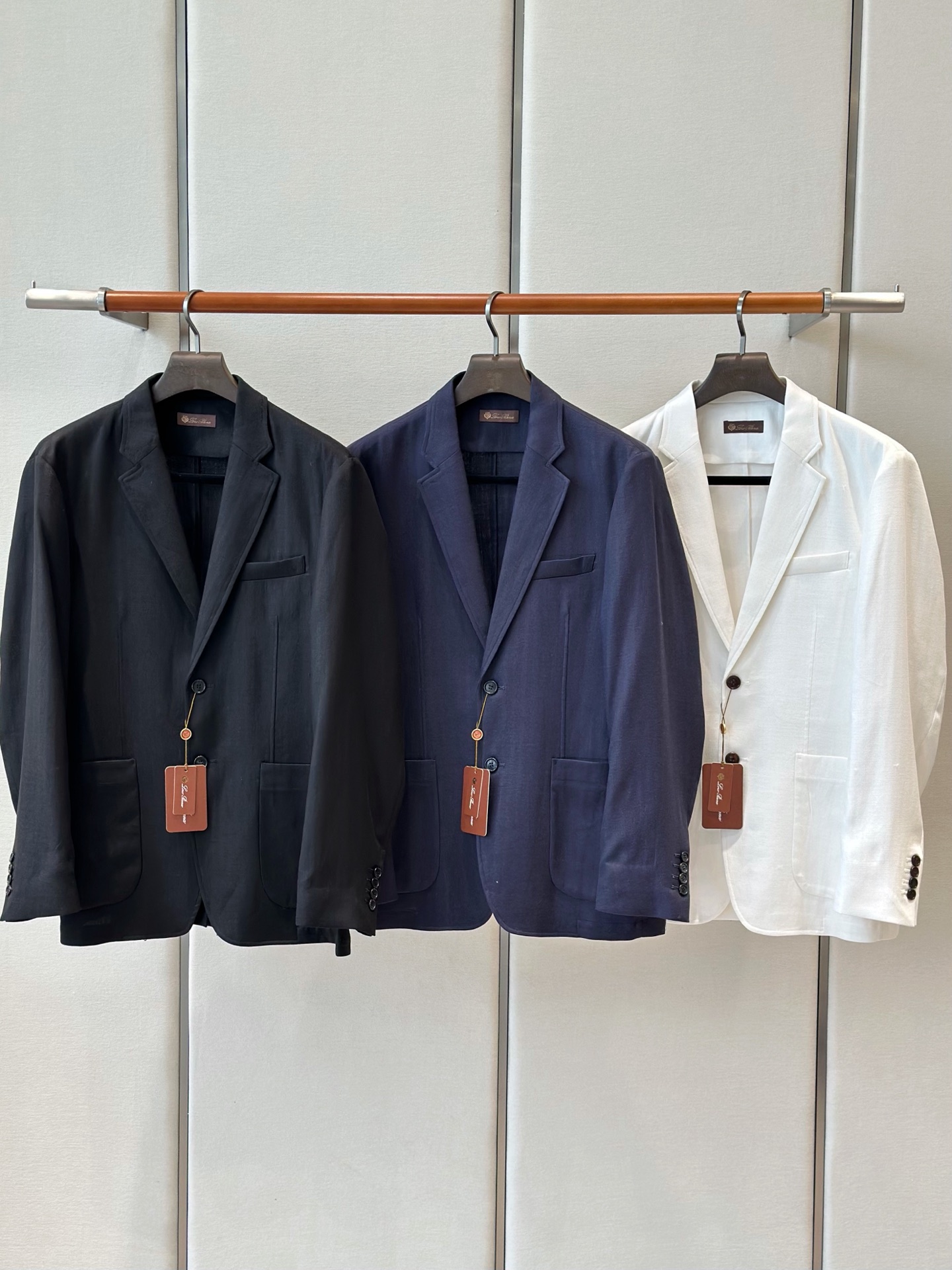 로로피아나 정장자켓