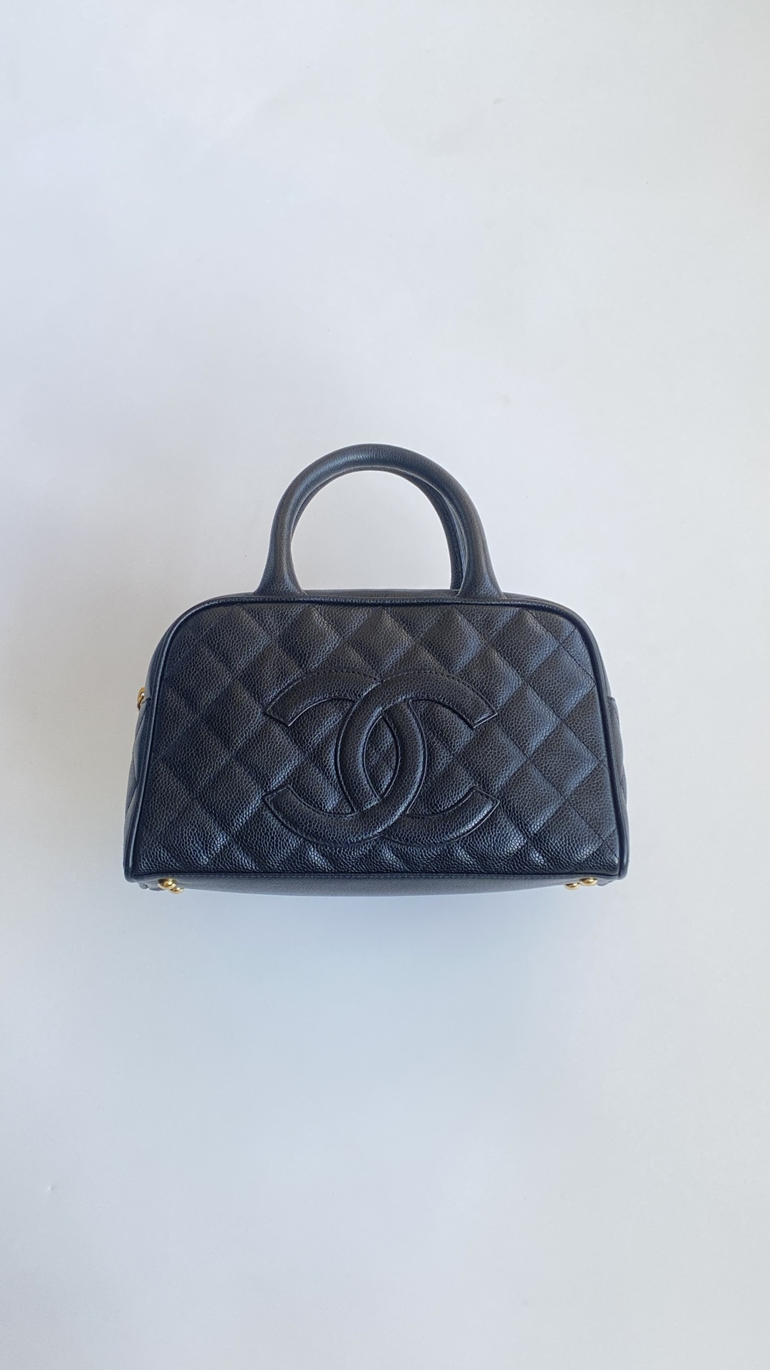 샤넬 빈티지볼링백(티무역)