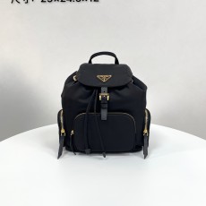 프라다 스몰리나일론백팩