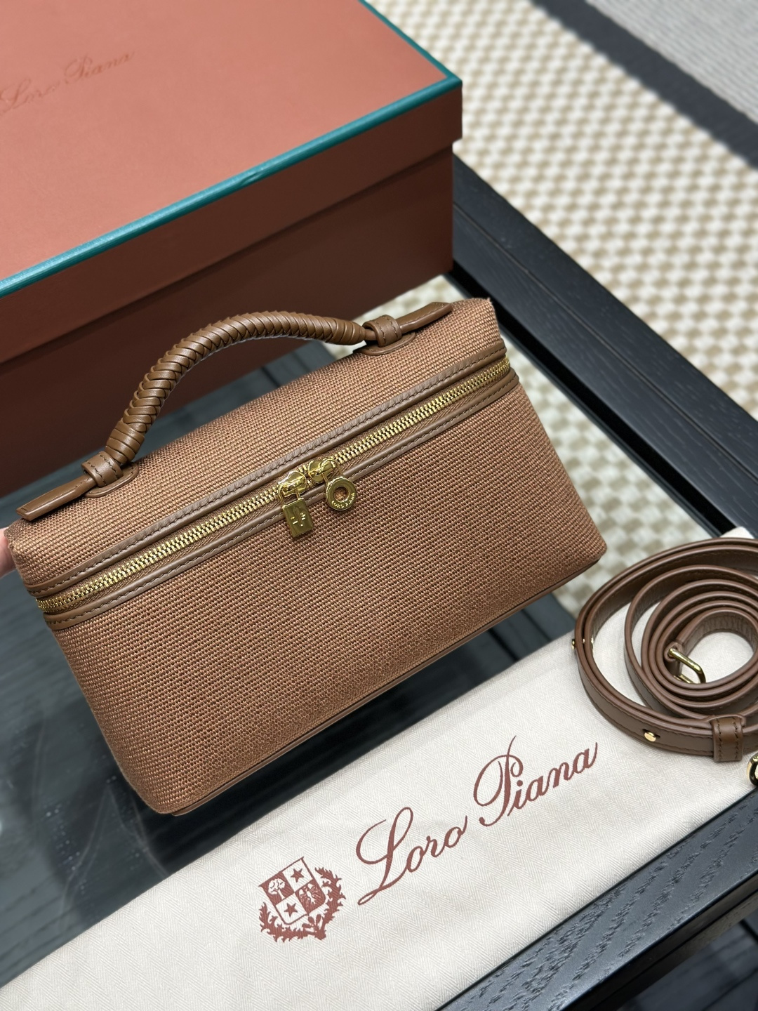 로로피아나 엑스트라포켓L19