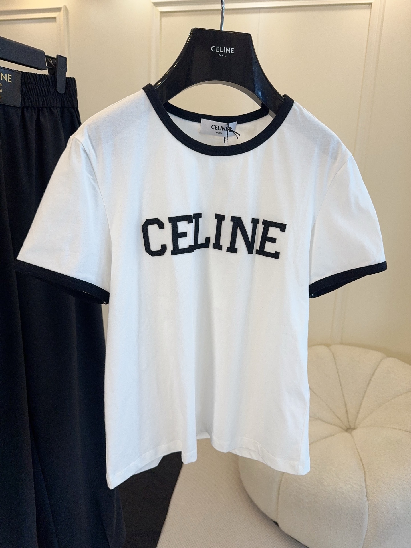 셀린느 반팔티(여성)