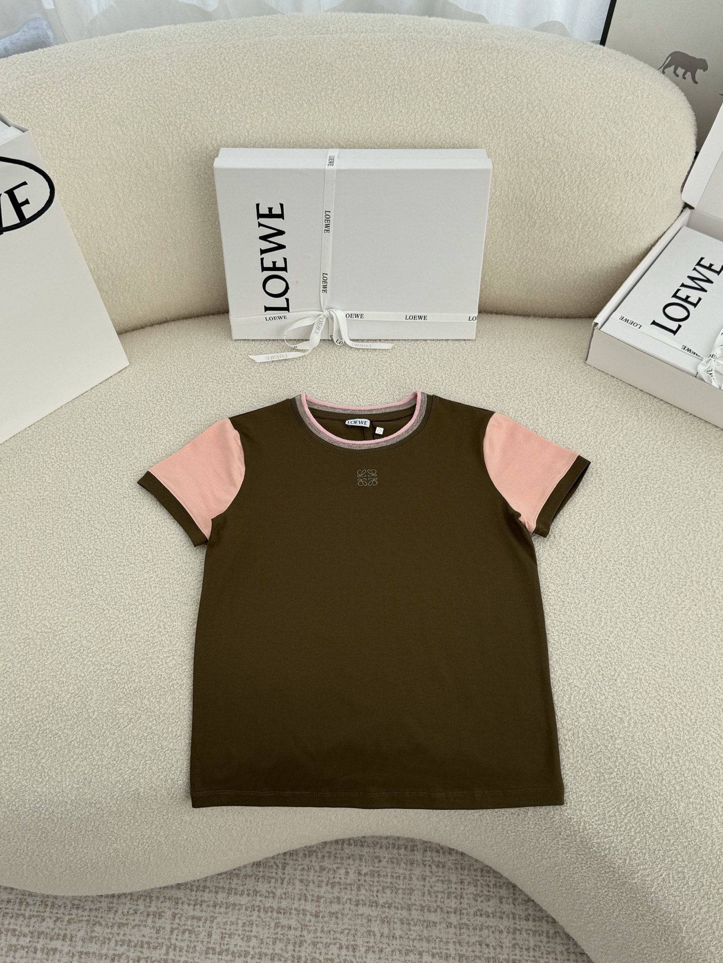 로에베 반팔티(여성)