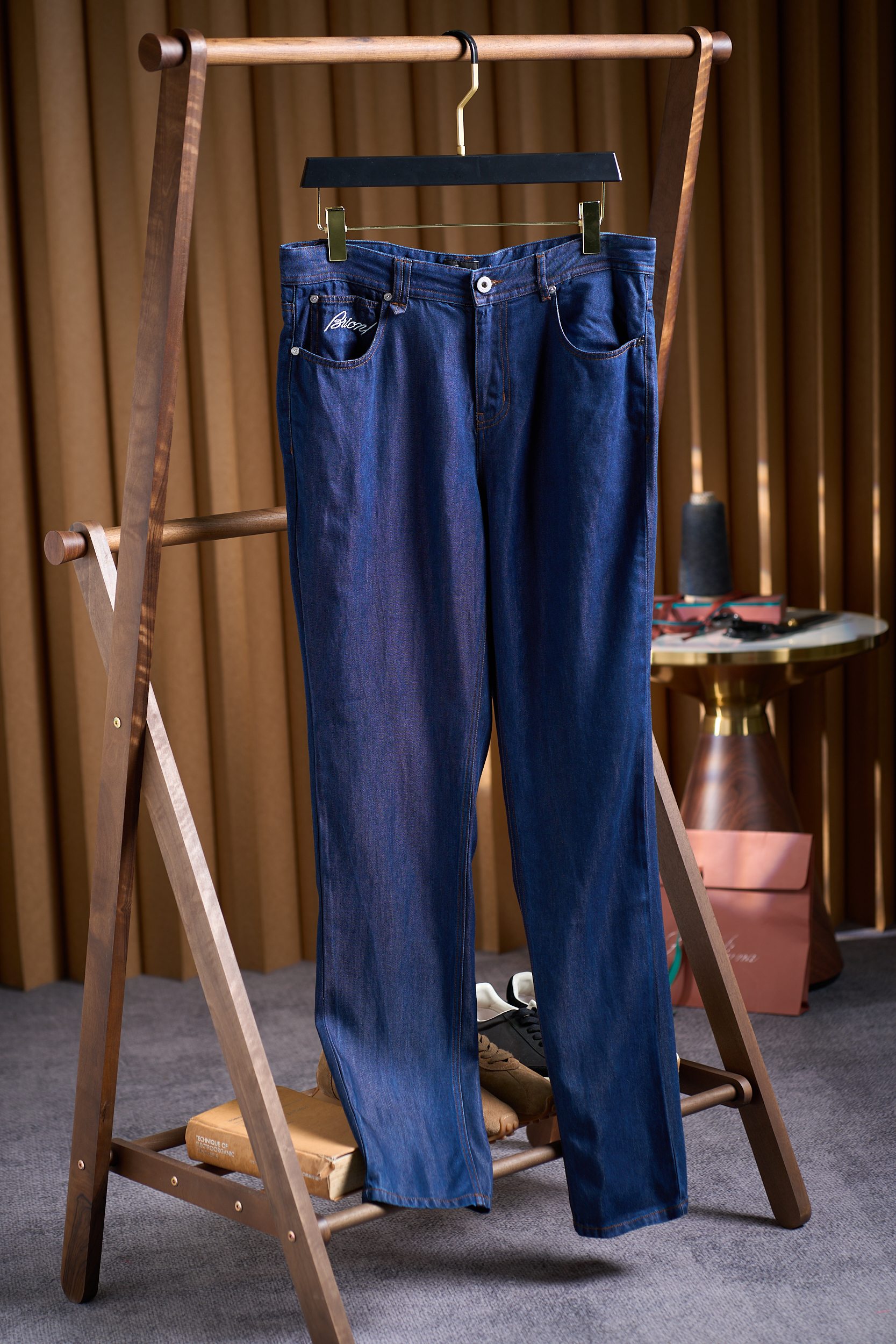 브리오니 청바지