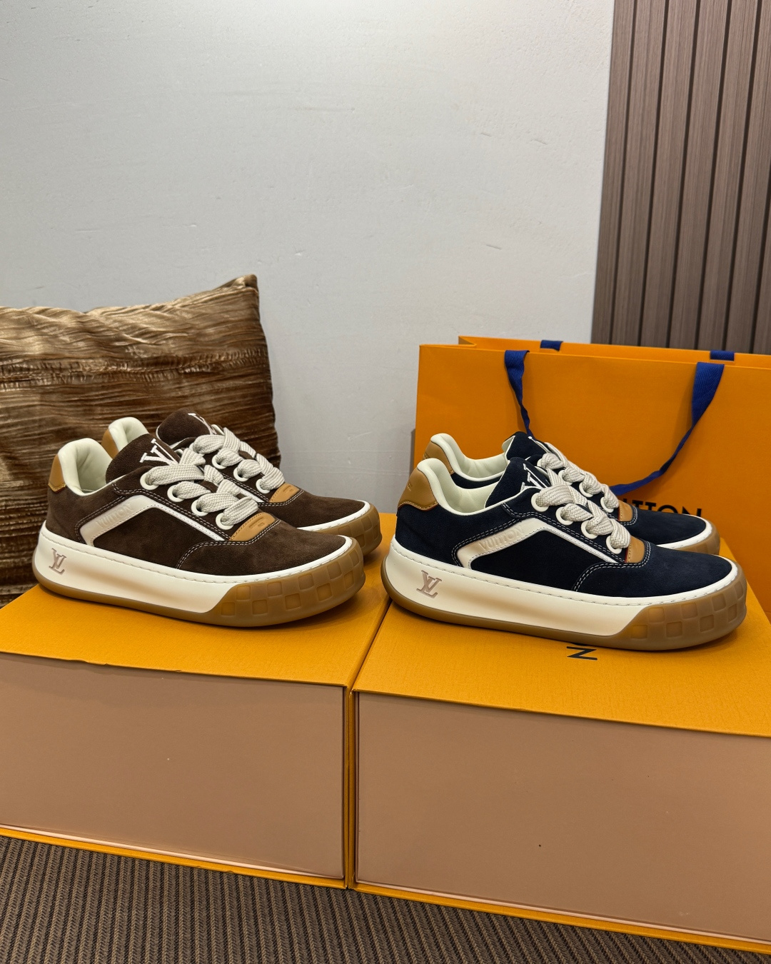 루이비통 스니커즈(남녀공용)