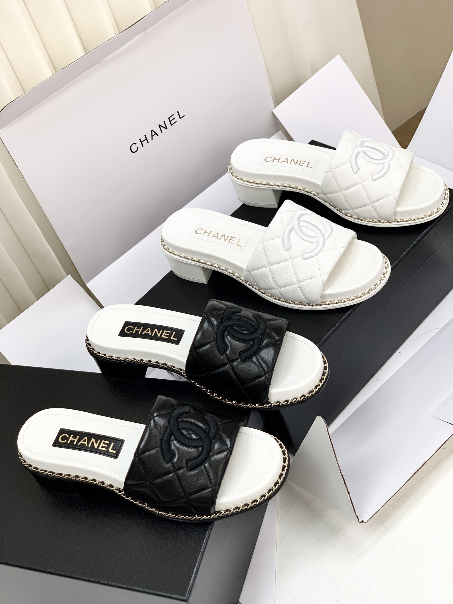 샤넬 슬리퍼(여성)