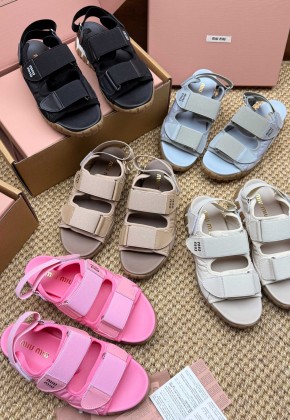 미우미우 샌들(여성)