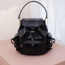 미우미우 멀티포켓백팩