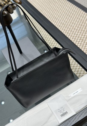 더로우 테라스투고백