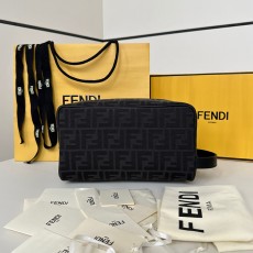 펜디 토일레트리파우치