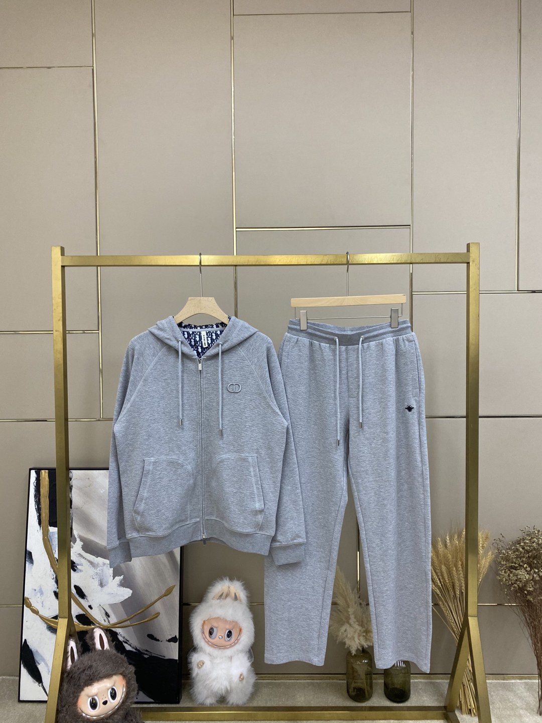 디올 트레이닝복